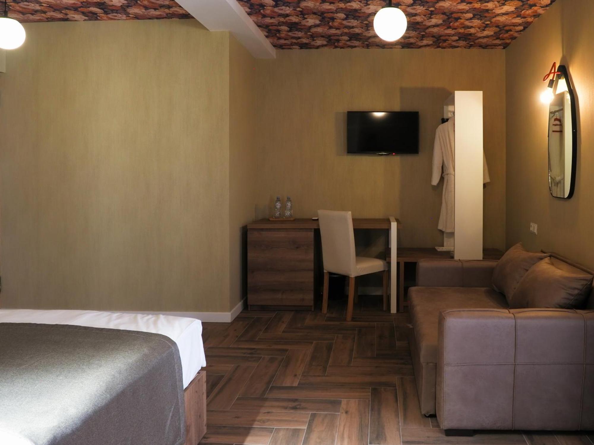 Hotel Hills In Old Tbilisi Eksteriør billede