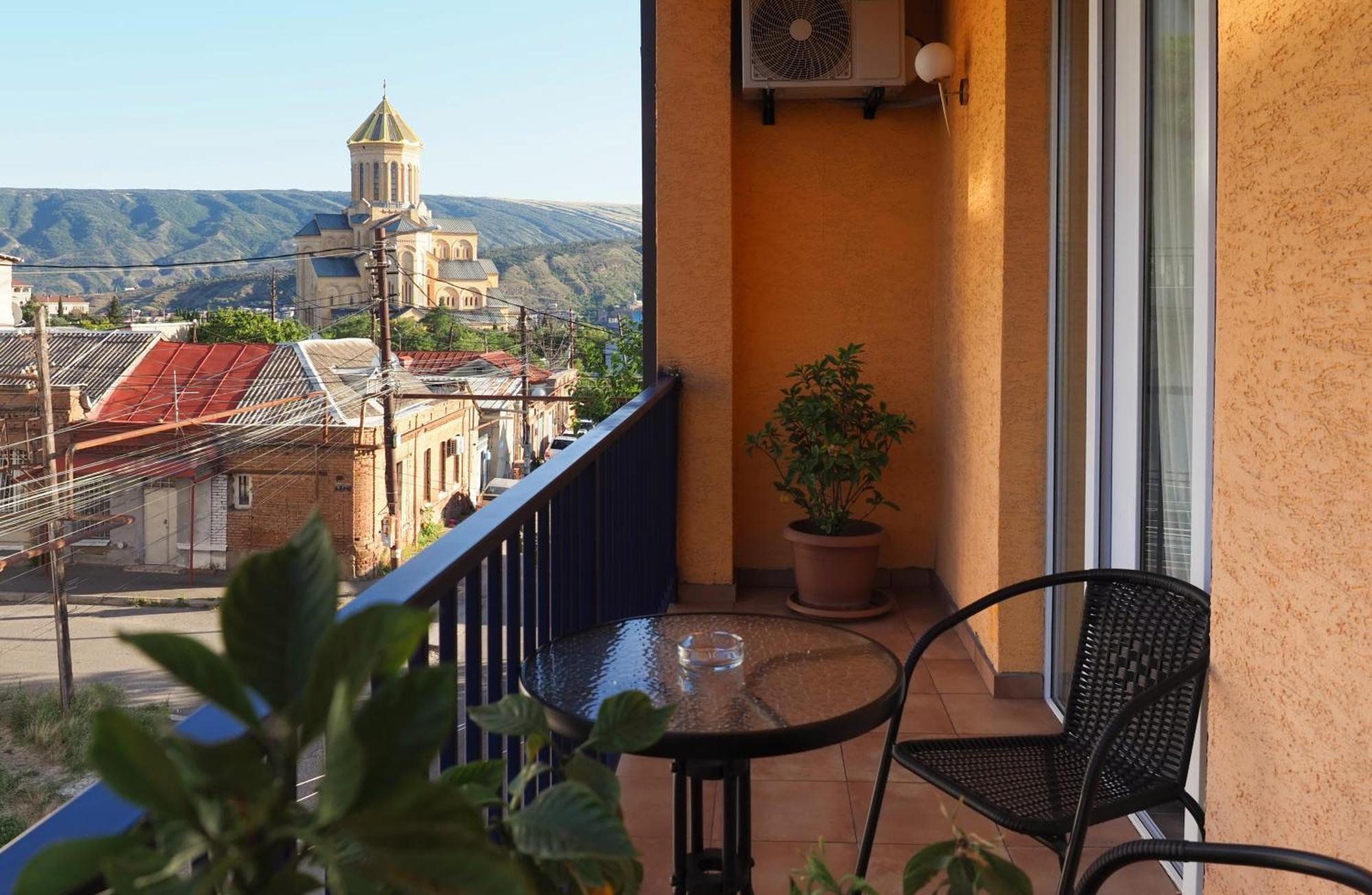 Hotel Hills In Old Tbilisi Eksteriør billede