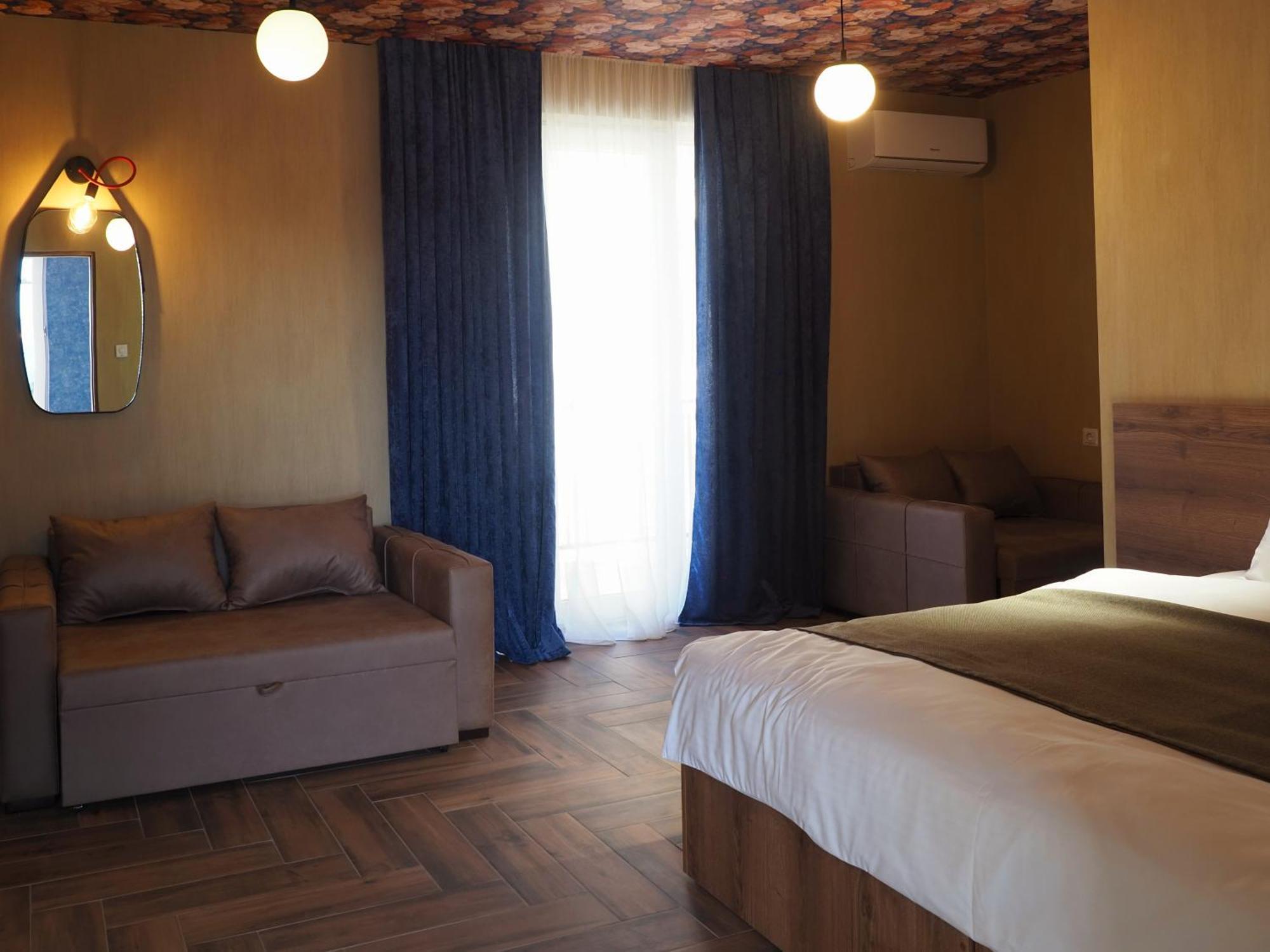 Hotel Hills In Old Tbilisi Eksteriør billede